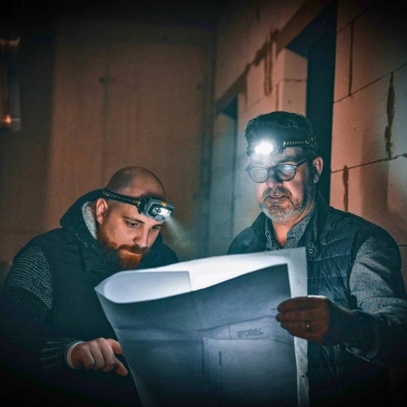 Galvos prožektorius LED LENSER HF8R Work, integruotas Bluetooth. 5