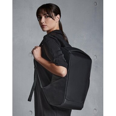 Kuprinė Quadra QD925 su integruotu USB krovimui 15.6"