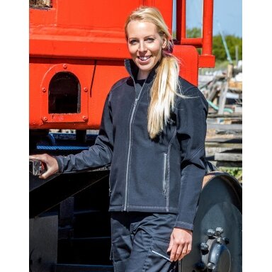 Moteriška vandeniui ir vėjui atspari Result R455F Softshell striukė